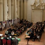 Imola - La chiesa gremita durante la presentazione della mostra