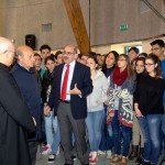 Pomigliano d'Arco (NA) - L'evento conclusivo nel Liceo “V. Imbriani”: Vitaliano Sena, Presidente del Centro di Solidarietà "G. Merliano" Onlus, illustra la mostra